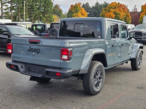 New 2025 Jeep Gladiator Sport AWD/4WD image 7