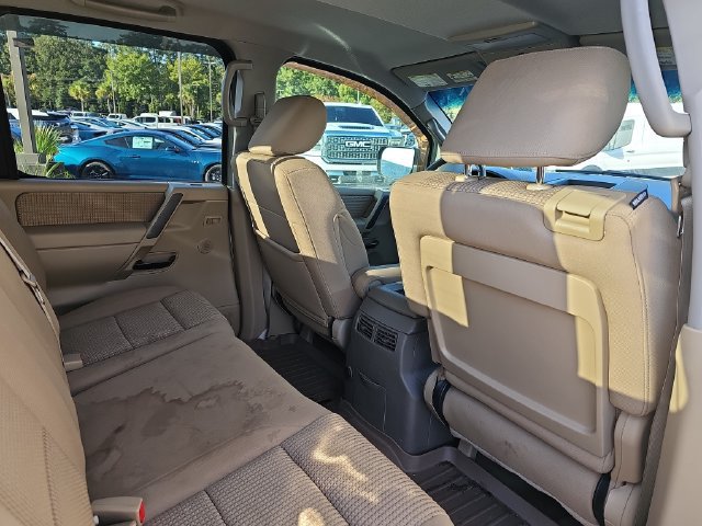 Used 2012 Nissan Titan SV w/ SV Value Truck Pkg RWD image 11