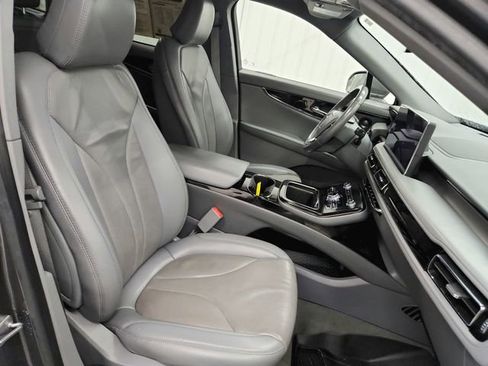 Used 2021 Lincoln Nautilus Reserve image 37