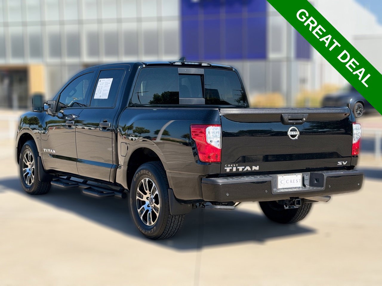 Used 2024 Nissan Titan SV w/ SV Convenience Package RWD image 7
