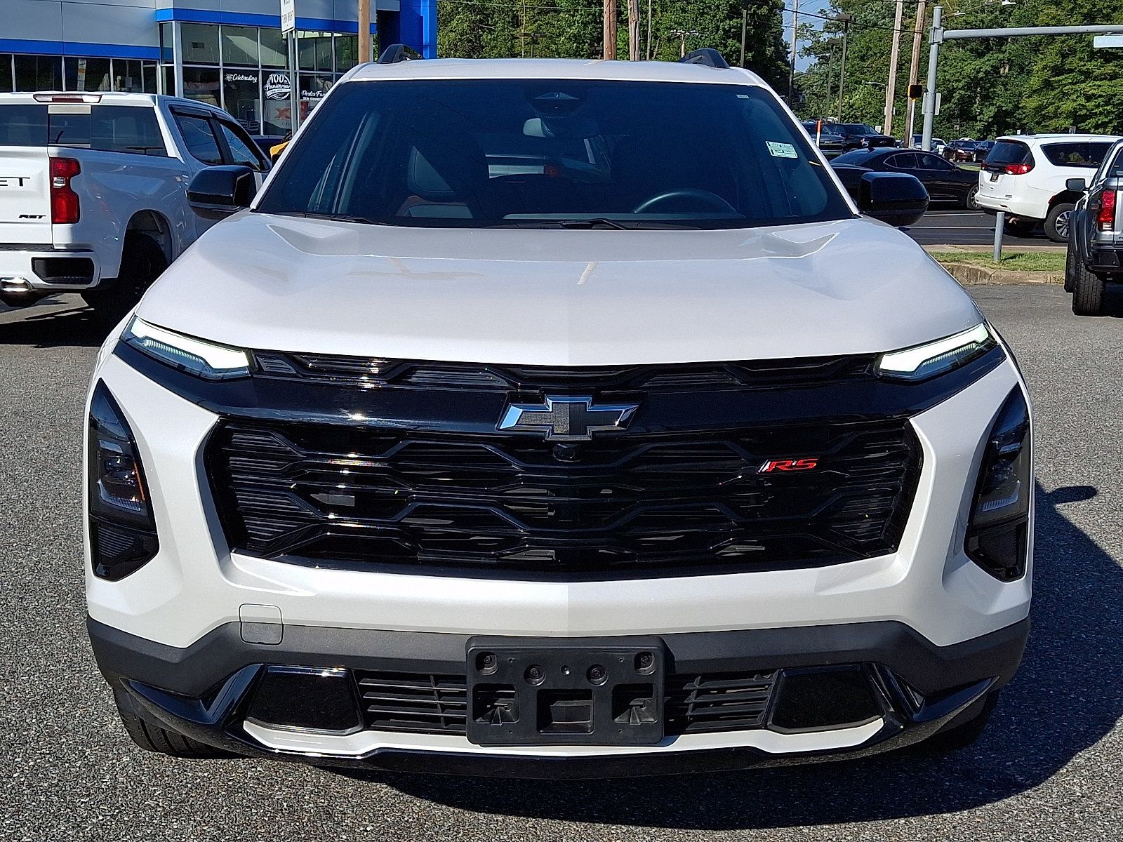 Certified 2025 Chevrolet Equinox RS FWD image 2