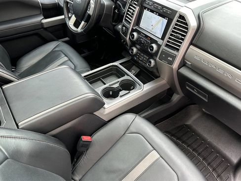 Used 2019 Ford F350 Platinum w/ Platinum Ultimate Package image 16