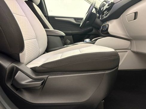 Used 2023 Ford Escape Active AWD/4WD image 36