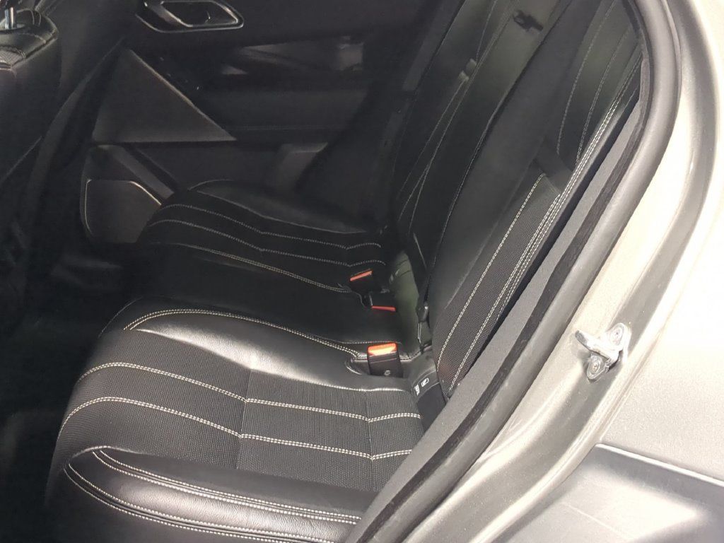 Used 2019 Land Rover Range Rover Velar R-Dynamic SE AWD/4WD image 22