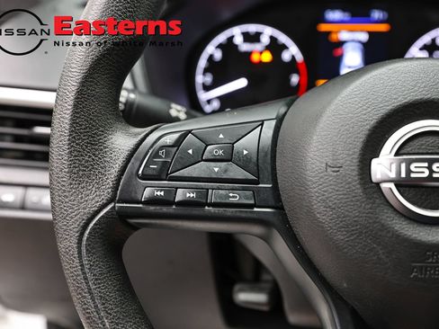 Used 2024 Nissan Altima 2.5 S FWD image 15