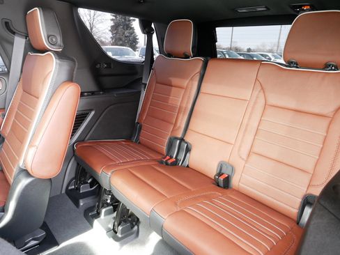 Certified 2023 GMC Yukon Denali Ultimate image 36