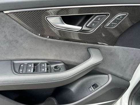 Used 2023 Audi SQ8 Prestige image 22