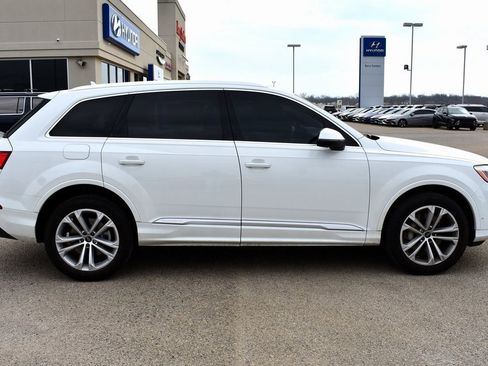 Used 2025 Audi Q7 3.0T Premium Plus image 2