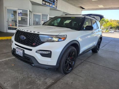 Used 2023 Ford Explorer ST w/ Equipment Group 401A AWD/4WD image 3