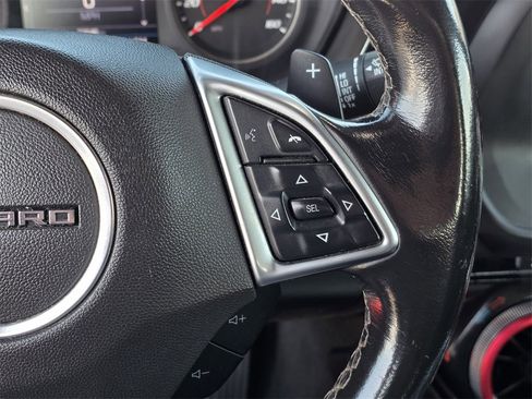 Used 2020 Chevrolet Camaro LT image 20