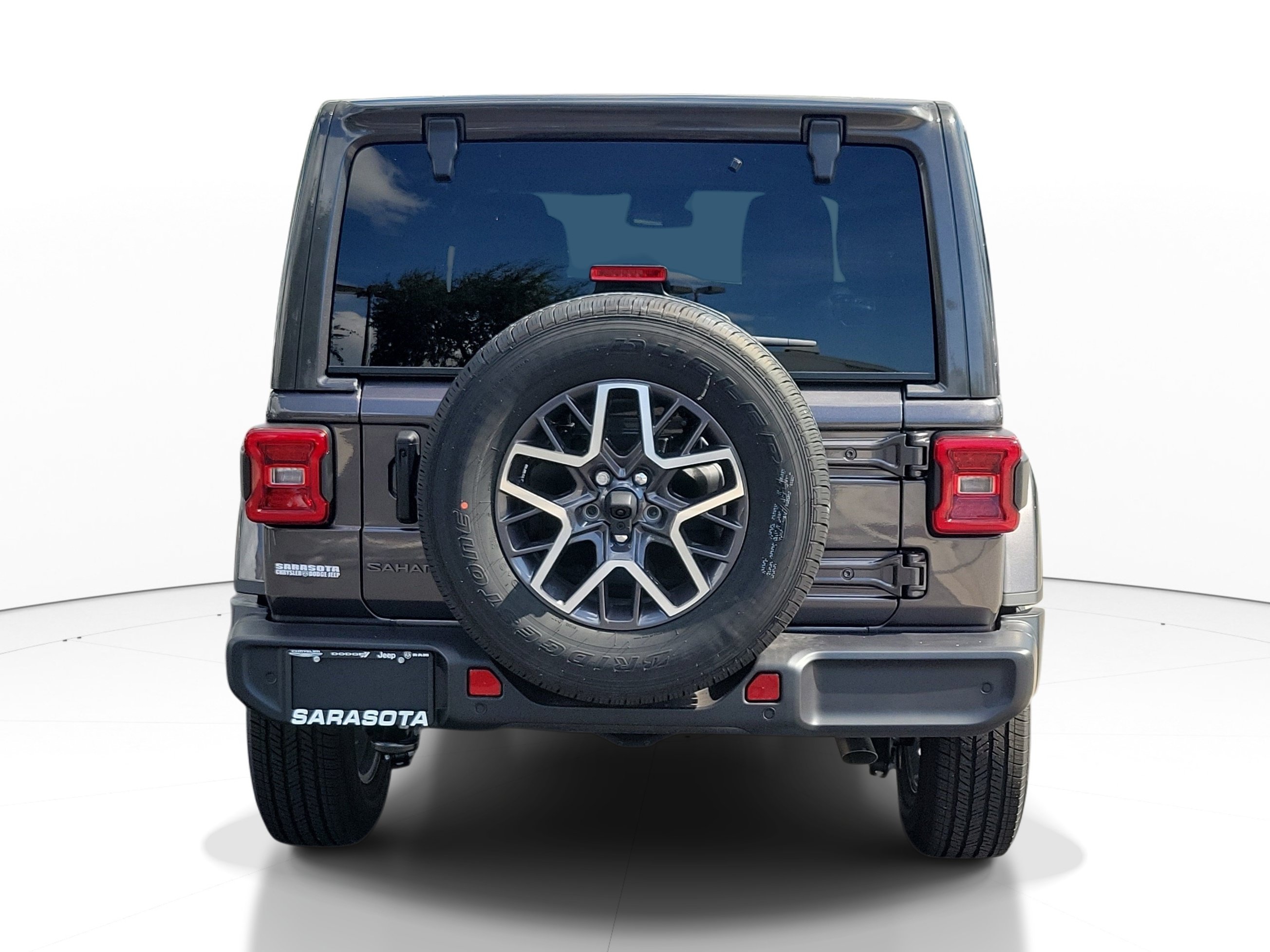 New 2026 Jeep Wrangler Unlimited Sahara AWD/4WD image 5