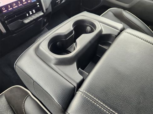 Used 2025 RAM 1500 Laramie image 24