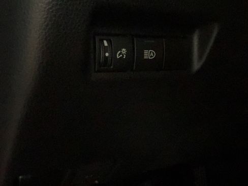 Certified 2021 Toyota RAV4 LE FWD image 18