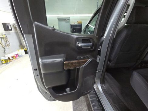 Used 2020 GMC Sierra 1500 SLE w/ SLE Value Package AWD/4WD image 35