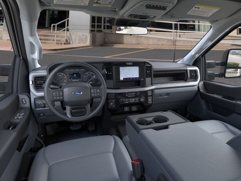 New 2025 Ford F350 XL w/ XL Chrome Package image 7