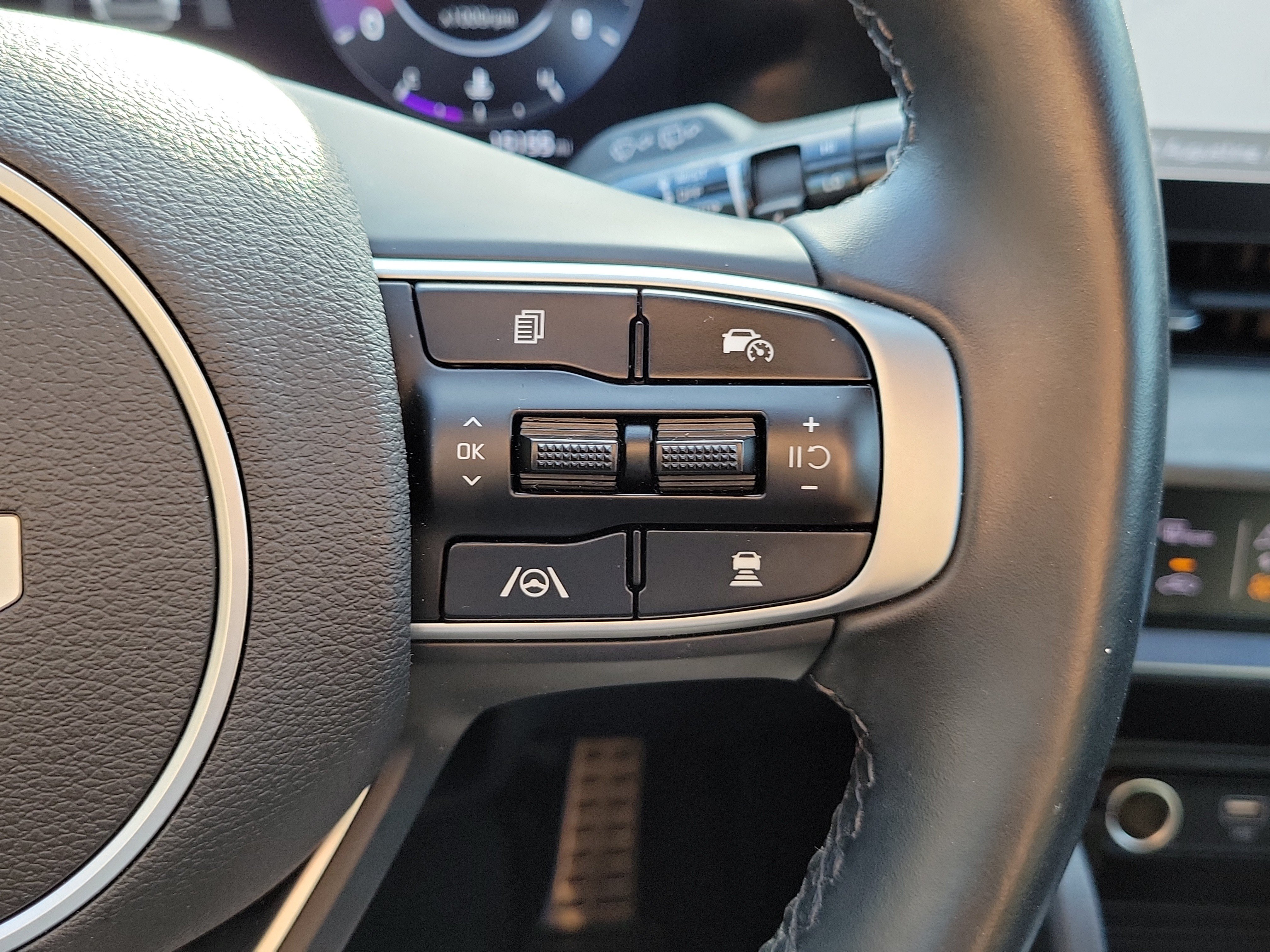 Certified 2025 Kia Sportage X-Pro Prestige AWD/4WD image 26