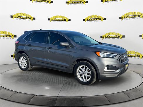 Used 2024 Ford Edge SEL image 7