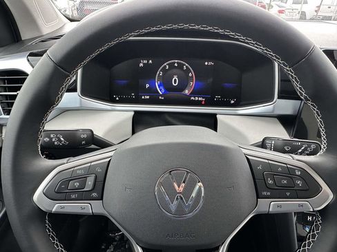 New 2026 Volkswagen Taos SE AWD/4WD image 16