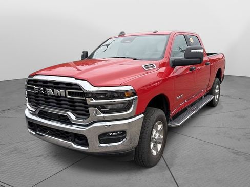 Used 2026 RAM 2500 Big Horn AWD/4WD image 2