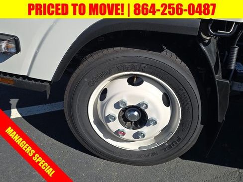 New 2025 Chevrolet Low Cab Forward image 15