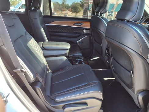 Used 2024 Jeep Grand Cherokee L Summit AWD/4WD image 21