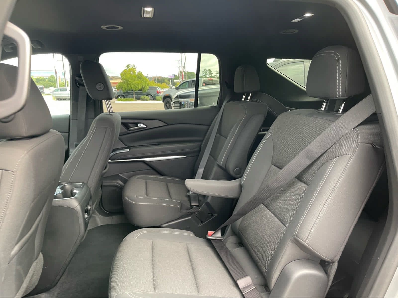 Used 2024 Chevrolet Traverse LT AWD/4WD image 21