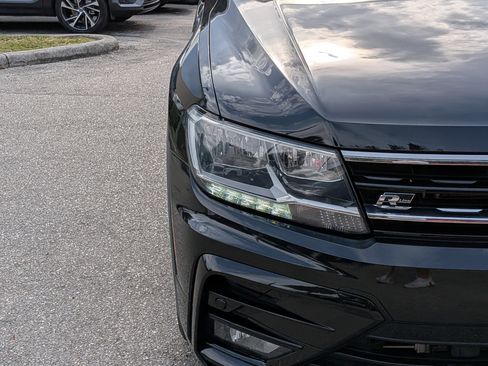 Used 2021 Volkswagen Tiguan SE R-Line w/ 3rd Row Seat Package AWD/4WD image 10