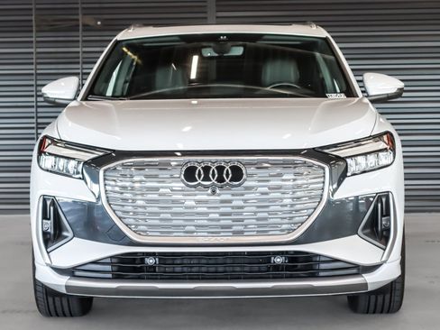 Used 2024 Audi Q4 e-tron Premium Plus w/ Premium Plus image 12