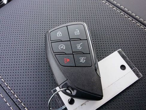 New 2026 GMC Yukon XL Elevation image 22