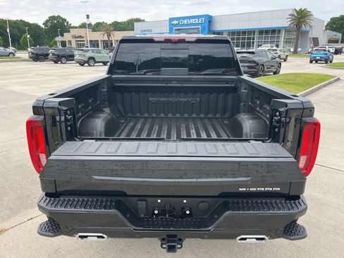 Used 2024 GMC Sierra 1500 Denali AWD/4WD image 9