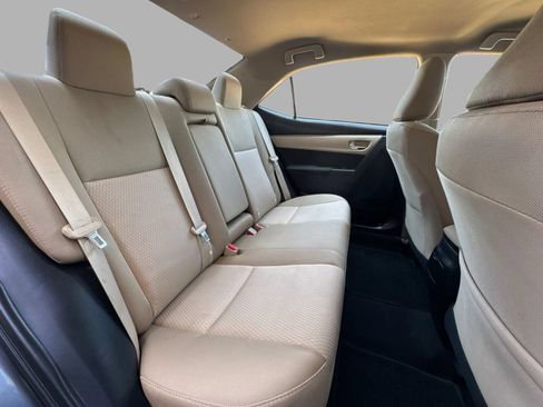 Used 2015 Toyota Corolla LE FWD image 38