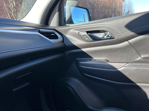 Used 2019 GMC Acadia SLT image 22