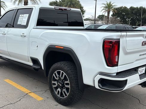 Used 2022 GMC Sierra 3500 AT4 w/ AT4 Preferred Package image 5