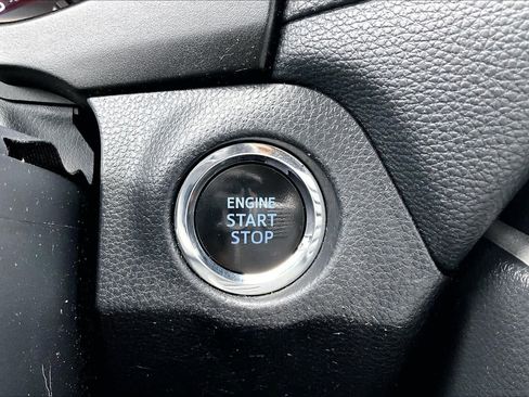 Used 2019 Toyota RAV4 XLE w/ Convenience Package image 33