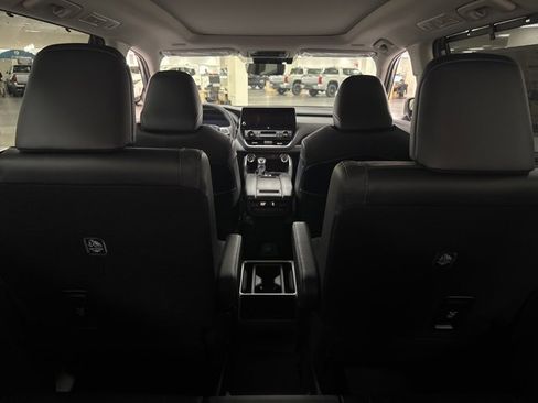 New 2026 Toyota Grand Highlander Platinum image 28