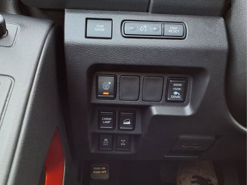 Used 2023 Nissan Frontier PRO-4X w/ Pro Convenience Package AWD/4WD image 13