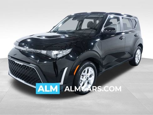 Used 2025 Kia Soul LX w/ LX Technology Package FWD image 1