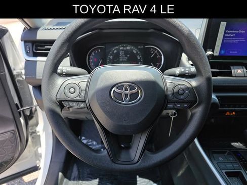 Used 2025 Toyota RAV4 LE FWD image 27