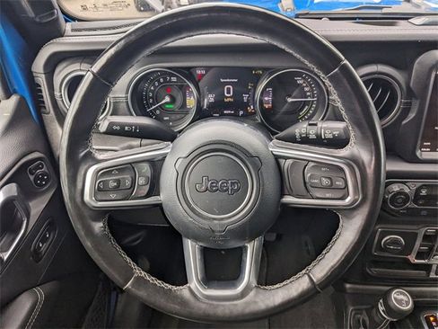 Used 2023 Jeep Wrangler Unlimited Sahara w/ Cold Weather Group image 15