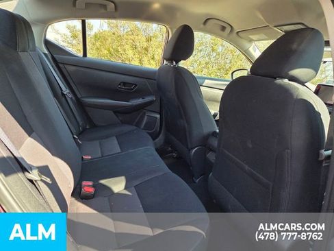 Used 2025 Nissan Sentra SV image 11