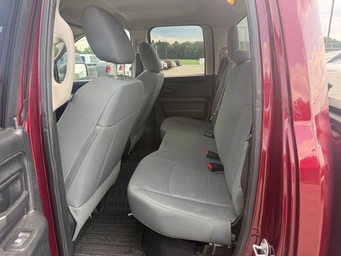 Used 2017 RAM 1500 Express AWD/4WD image 4