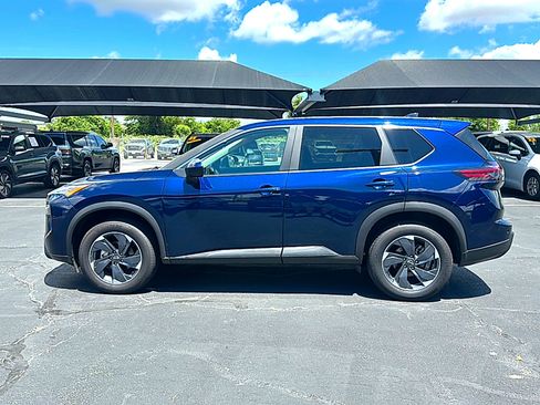 Used 2025 Nissan Rogue SV FWD image 5