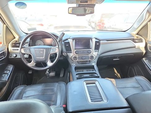 Used 2018 GMC Yukon XL Denali RWD image 7