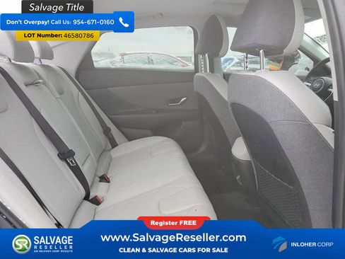 Used 2024 Hyundai Elantra Limited image 13