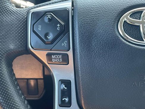 Used 2022 Toyota Tacoma SR5 w/ Technology Package RWD image 30