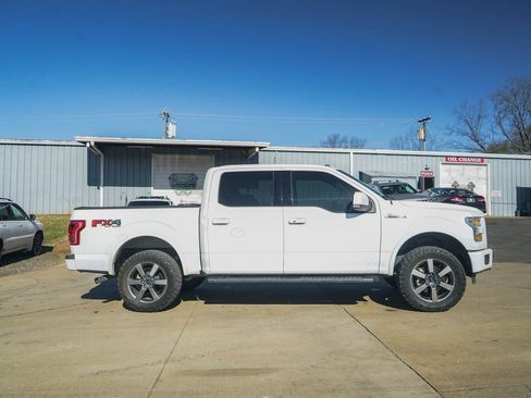 Used 2016 Ford F150 Lariat image 3