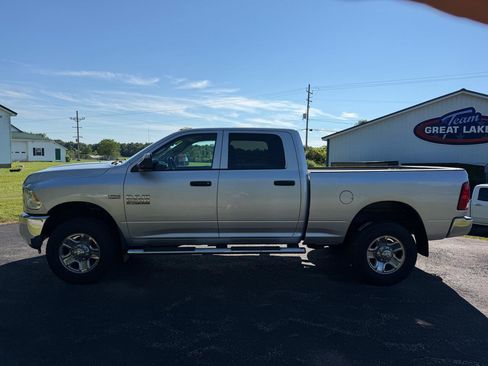 Used 2016 RAM 2500 Tradesman w/ Chrome Appearance Group AWD/4WD image 2