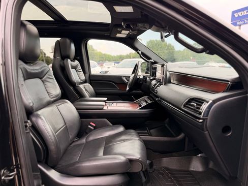 Used 2021 Lincoln Navigator L Reserve AWD/4WD image 24