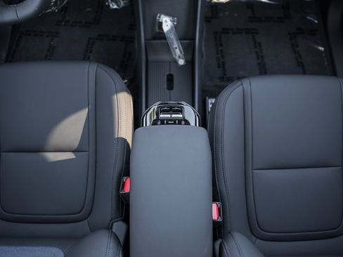 New 2026 Volvo EX30 Cross Country Ultra image 22