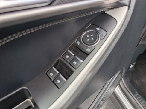 Used 2021 Ford Explorer XLT w/ Equipment Group 202A AWD/4WD image 14